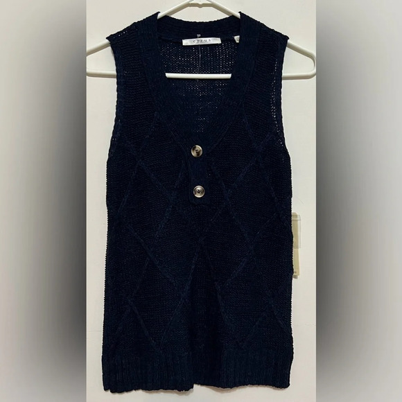 Cyrus navy blue argyle cable knit sweater vest.  Size XS  *NWT - Picture 1 of 7